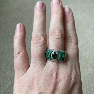 Malachite and green quartz ring